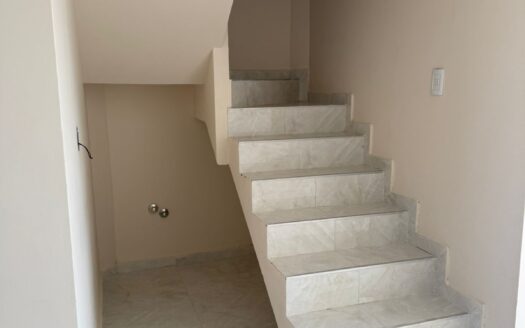 VENTA DUPLEX A ESTRENAR! 3 DORM «Loteo FULCINITI» calle EL GRANADO N° 750, altura Ex-Peaje Centenario.