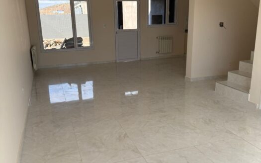 VENTA DUPLEX A ESTRENAR! 3 DORM «Loteo FULCINITI» calle EL GRANADO N° 750, altura Ex-Peaje Centenario.
