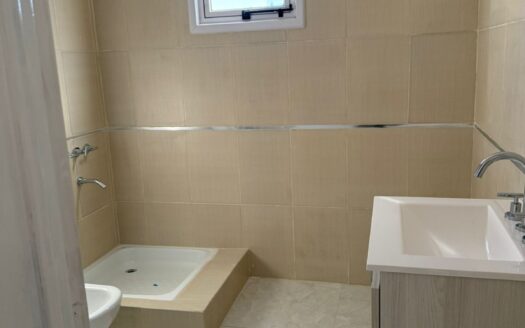 VENTA DUPLEX A ESTRENAR! 3 DORM «Loteo FULCINITI» calle EL GRANADO N° 750, altura Ex-Peaje Centenario.