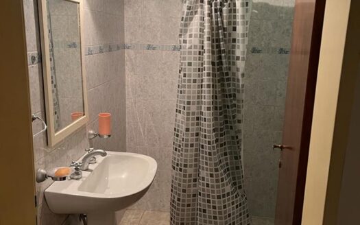 ALQUILER CASA APTO USO COMERCIAL o PROFESIONAL – 2 dormitorios