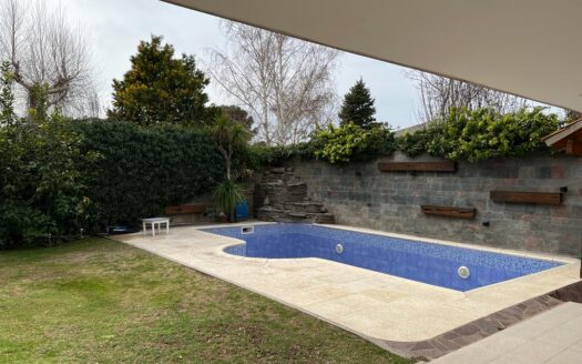 VENTA CASA – NIVEL GERENCIAL 4 DORM – SANTA GENOVEVA