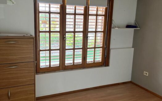 VENTA CASA – NIVEL GERENCIAL 4 DORM – SANTA GENOVEVA