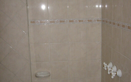 ALQUILER PISO – 3 DORM – MENDOZA 12 – NQN CAP