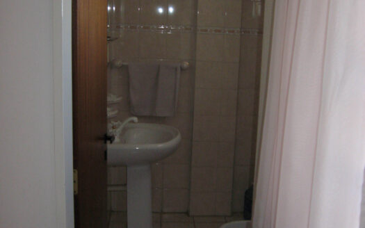 ALQUILER PISO – 3 DORM – MENDOZA 12 – NQN CAP