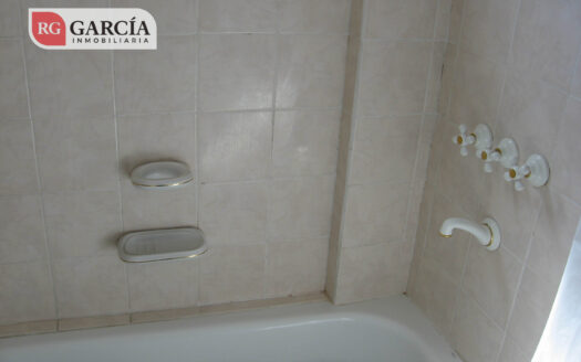 ALQUILER PISO – 3 DORM – MENDOZA 12 – NQN CAP