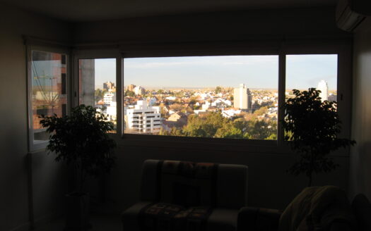 VENTA – HERMOSO DPTO 3 DORM CON COCHERA – STA FE 645 – NQN CAP