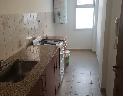 ALQUILER DEPARTAMENTO 2 DORM CON COCHERA – ILLIA N° 842 – NQN CAP