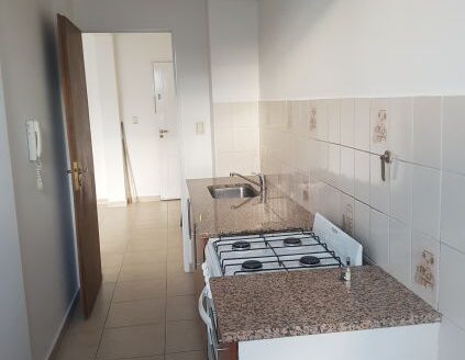 ALQUILER DEPARTAMENTO 2 DORM CON COCHERA – ILLIA N° 842 – NQN CAP