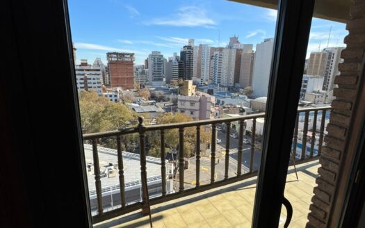 Venta – Permuto – Amplio Piso – Brown 65 – Nqn Cap