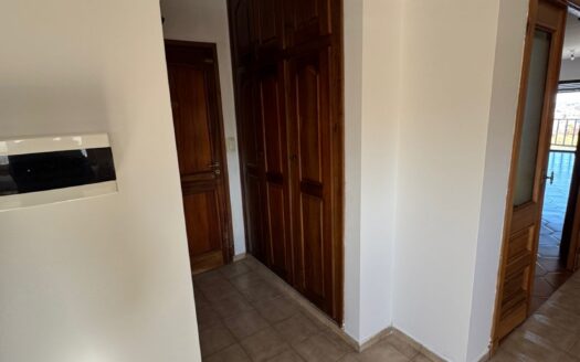 Venta – Permuto – Amplio Piso – Brown 65 – Nqn Cap