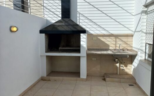 CENTENARIO!!!! ALQUILER DEPARTAMENTO DE 1 DORMITORIO C/ COCHERA.