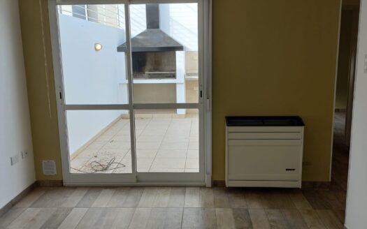 CENTENARIO!!!! ALQUILER DEPARTAMENTO DE 1 DORMITORIO C/ COCHERA.