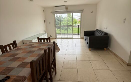 ALQUILER – DPTO EN PLANTA ALTA – SEMI-AMUEBLADO