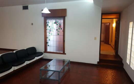 ALQUILER – PROPIEDAD COMERCIAL – CENTRO – PERITO MORENO N° 246 – NEUQUEN