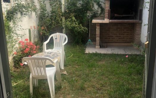 ALQUILER – A PARTIR DE JUNIO – DPTO AMOBLADO 1 Dormitorio – NQN CAP