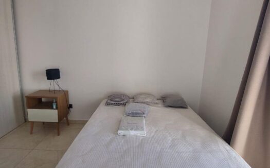 ALQUILER TEMPORARIO – DPTO AMOBLADO –PISO 9 – 1 Dormitorios CON COCHERA – NQN CAP.